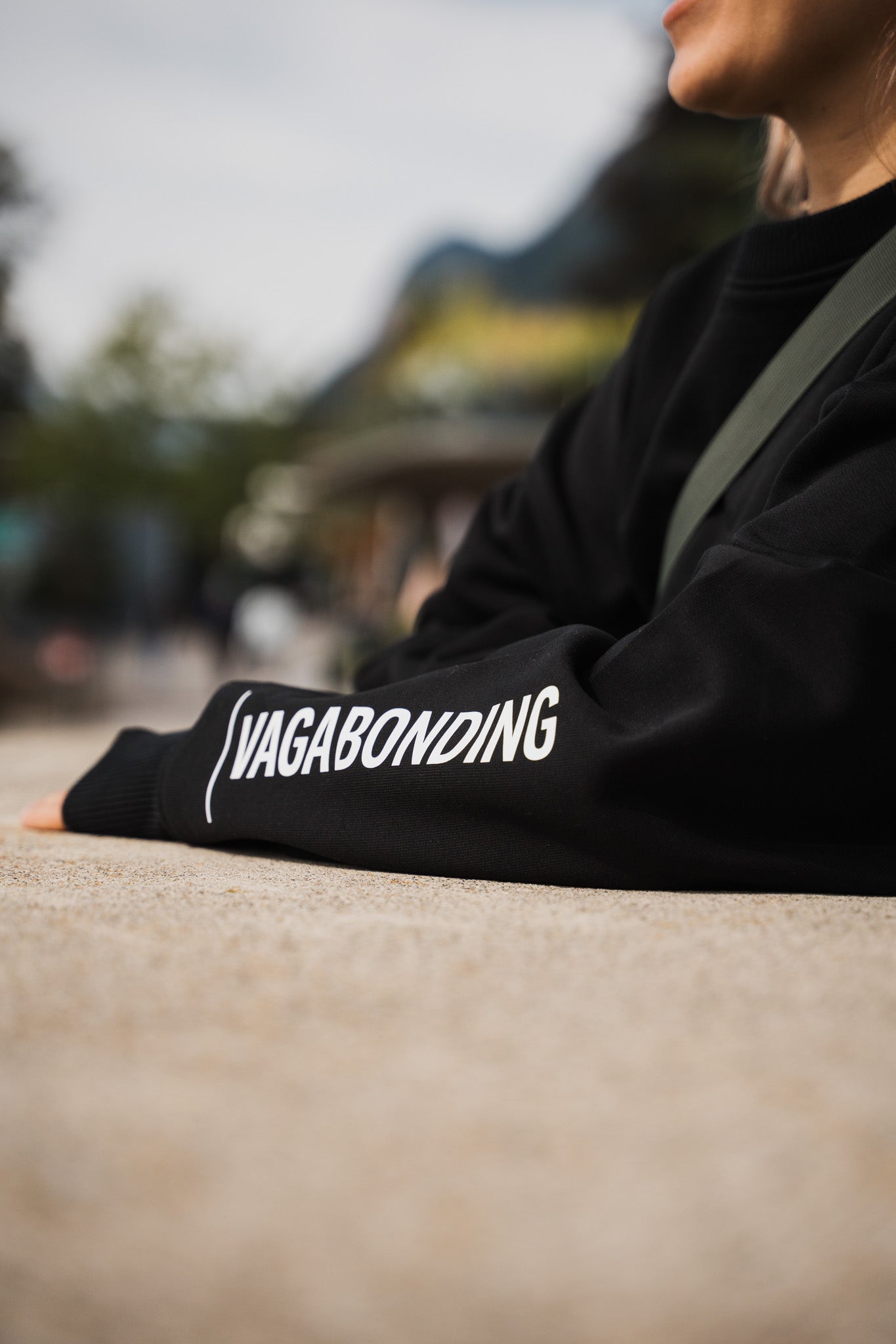 CREWNECK UNISEX